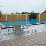 Quality Inn & Suites Winter Park Village Area 