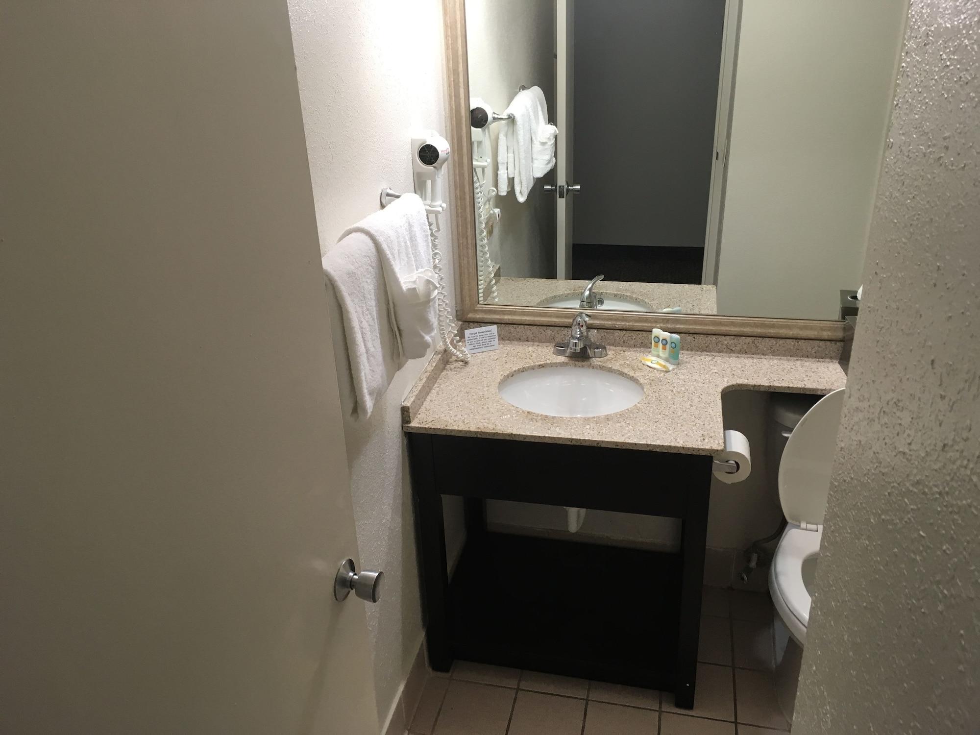 Quality & Winter Park Village Area 2* Orlando