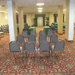 Quality Inn & Suites Winter Park Village Area 